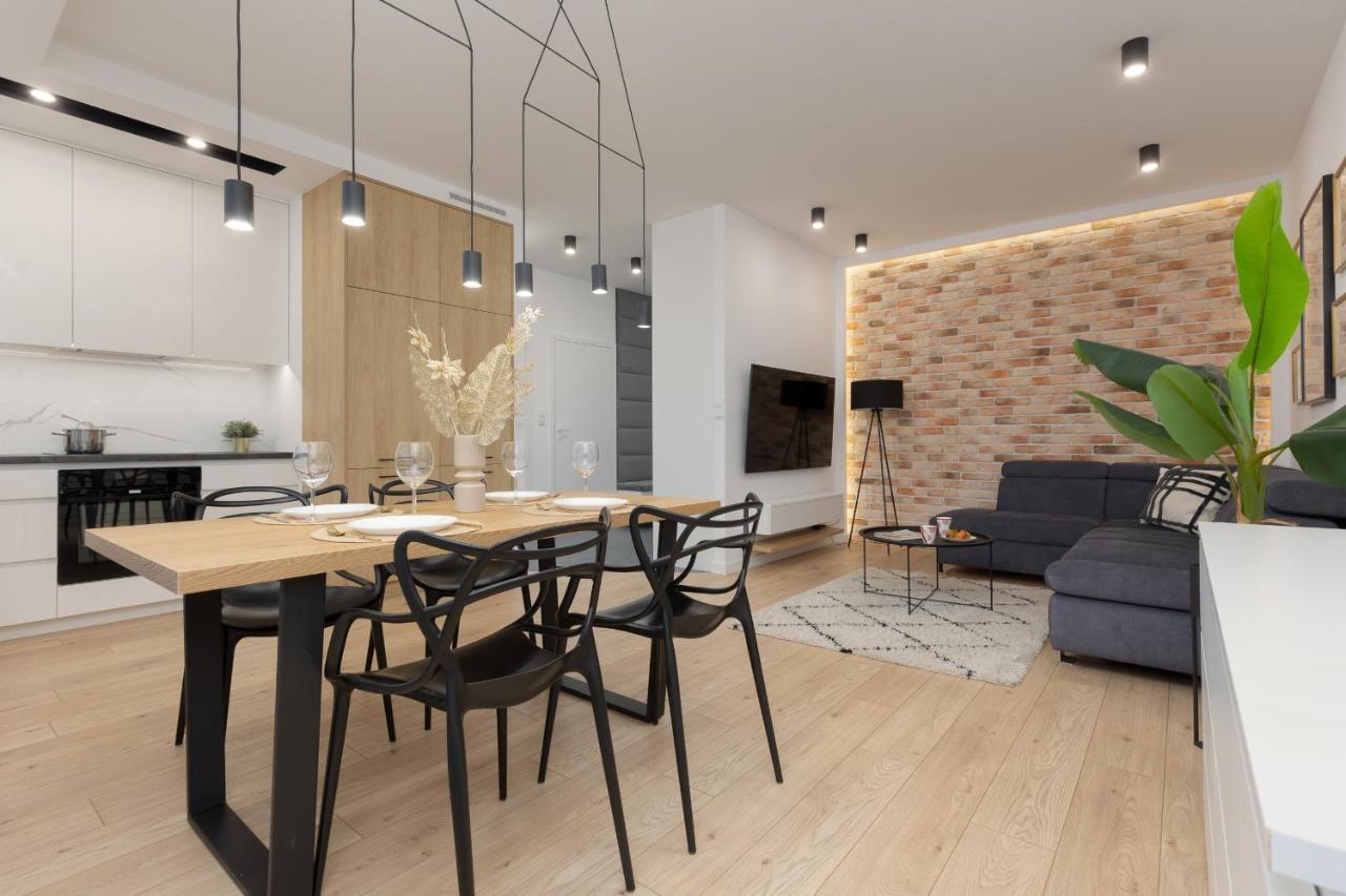 Loft Apartment With Parking In Warsaw By Noclegi Renters Εξωτερικό φωτογραφία